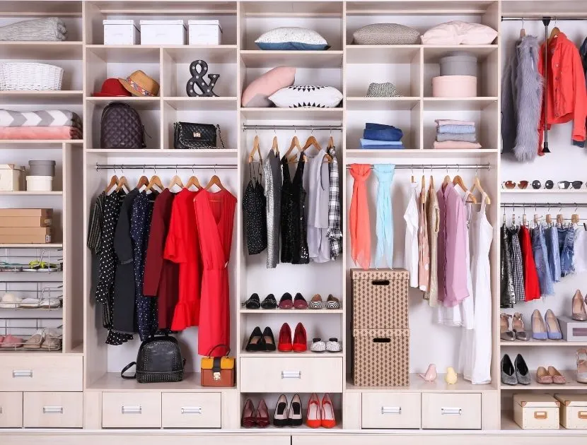 Capsule Closet Ideas for Effortless Weekly Dressing